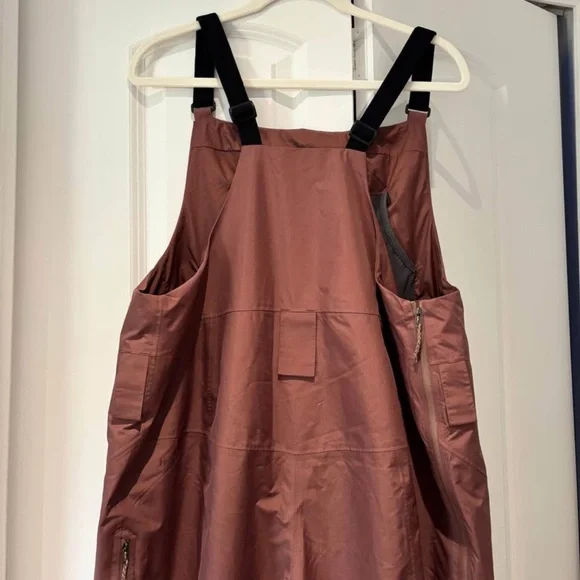 Patagonia Women’s Powder Town Bibs - Picture 8 of 10